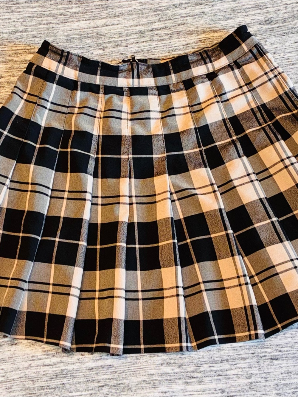 Love Tree Black and Tan Plaid Pleated Mini Skirt